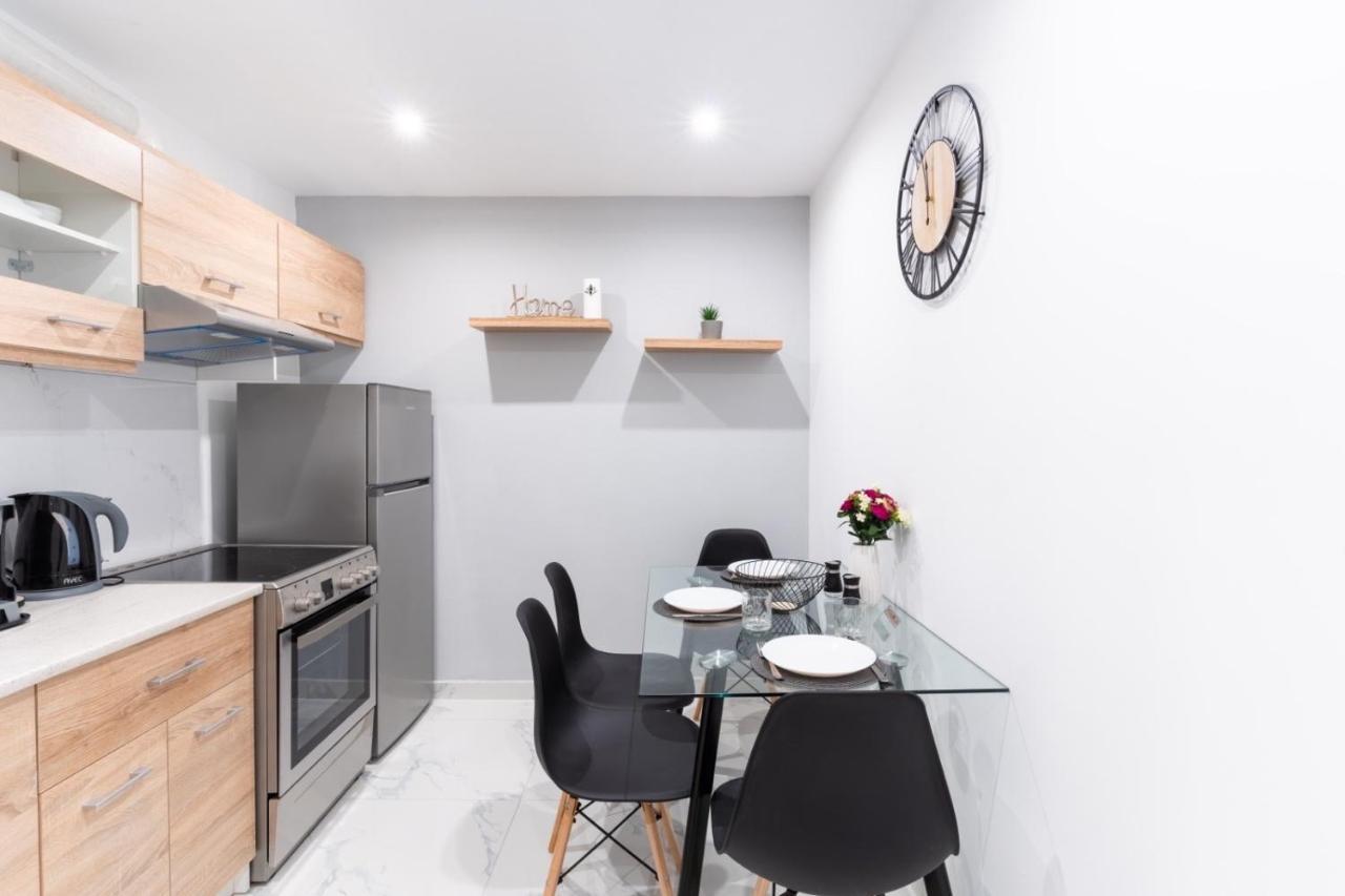 Aiolos Plateia Apartment Nea Smyrni アテネ エクステリア 写真