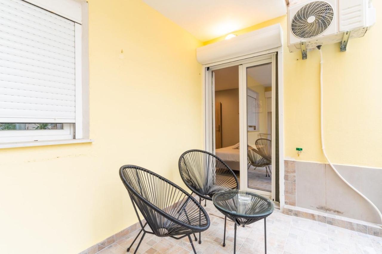 Aiolos Plateia Apartment Nea Smyrni アテネ エクステリア 写真